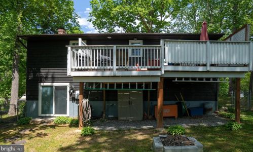 7004 Plantation Forest Dr, Spotsylvania VA  22553-7767 exterior