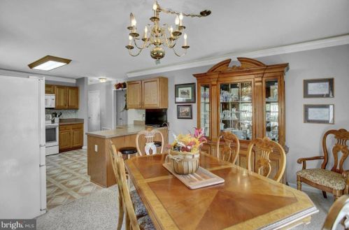 61 Crooked Dr, West Enola PA  17025-1522 exterior