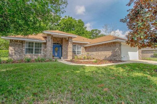 604 Autumn Fern Ln, Deland, FL 32720-2696