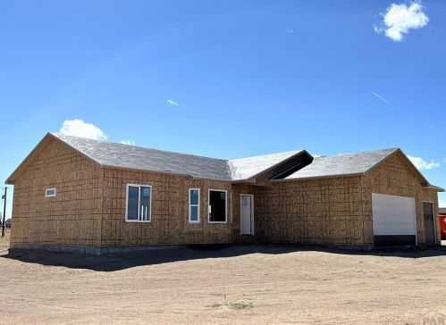 870 Chelsea Dr, Pueblo, CO 81007-5308