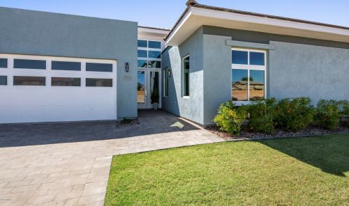 2906 Sandstone Ct, Gilbert, AZ 85295