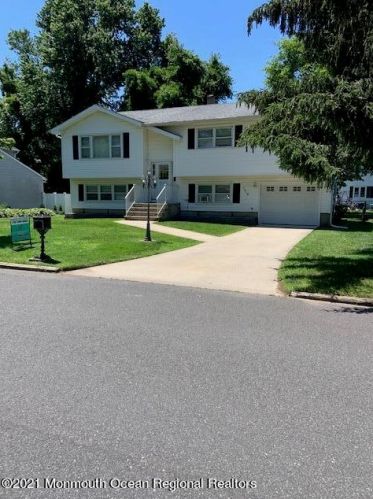 1519 Rogers Rd, Belmar, NJ 07719-3924