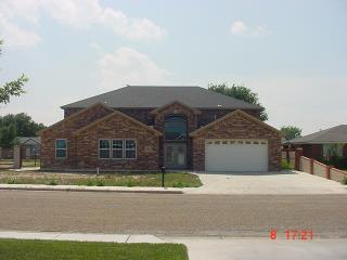 1505 Irving St, Summerfield, TX 79045-3519