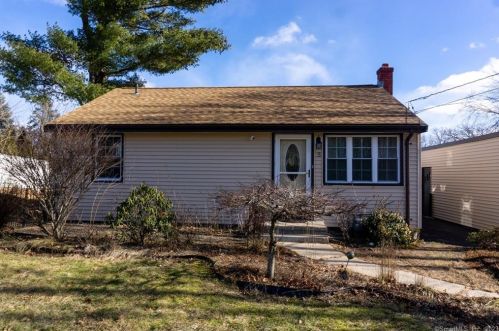 35 Dobek Rd, New Britain, CT 06053-1311