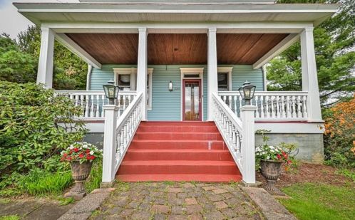 3301 Mount Royal Blvd, Glenshaw, PA 15116-1007