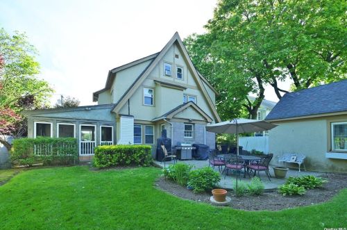 50 Burton Ave, Woodsburgh NY  11598-1750 exterior