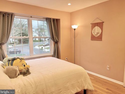 15 Trumbull Ct, Princeton NJ  08540-7060 exterior