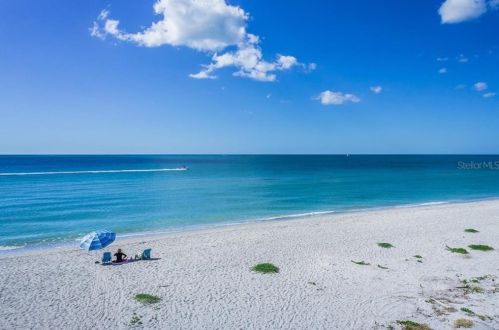 402 Lyons Bay Rd, Nokomis FL 34275-3017 exterior