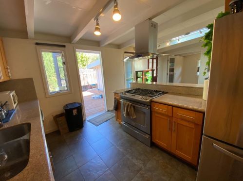 973 Duane Ave, Sunnyvale, CA 94085-3477
