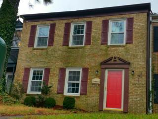 5217 Clover Hill Dr, Portsmouth VA  23703-4127 exterior