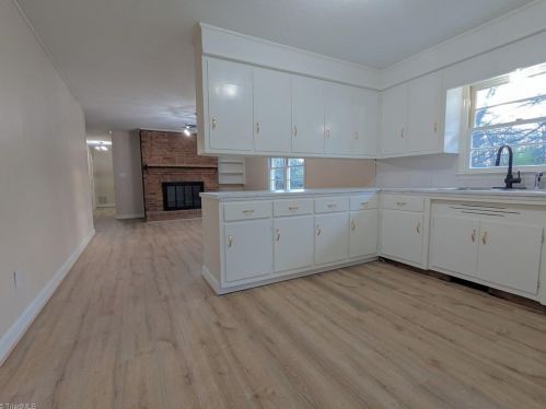 1299 Franklin Rd, Mount Airy, NC 27030-1873