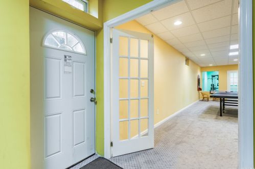 54 Casey Ln, Mount Sinai NY  11766-2336 exterior