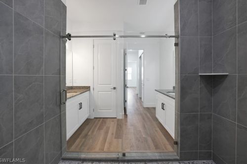 409 6th Ter, Cape Coral FL  33990-1529 exterior