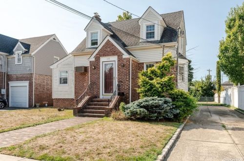 145 Ctr Ave, East Rockaway NY  11518-1002 exterior