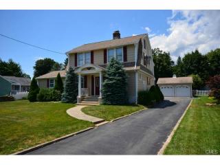 4747 Main St, Stratford CT  06614-3646 exterior