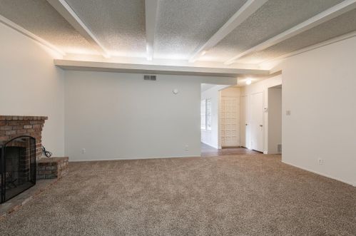 10165 La Gloria Way, Rancho Cordova CA  95670-3163 exterior