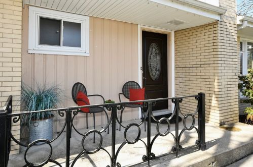 2369 Trimble Rd, Pittsburgh, PA 15237-1656