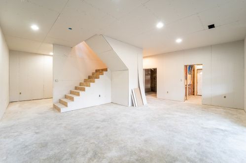 337 Chestnut Ridge Rd, Latrobe PA  15650-9604 exterior