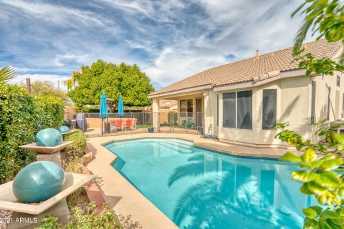 1545 Megan St, Chandler, AZ 85225-9006