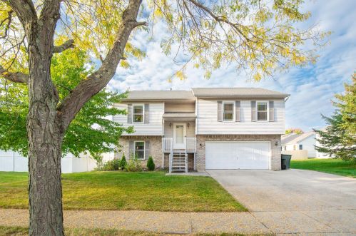 7954 Hickson Dr, Blacklick, OH 43004-9114