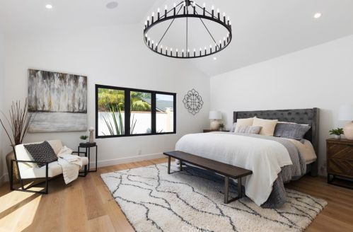 1945 Santiago Dr, Newport Beach CA  92660-3834 exterior