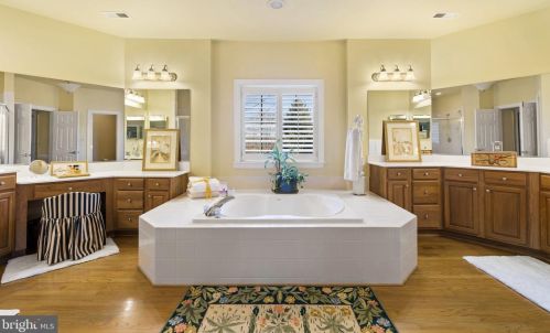 14540 Brinestone Pl, Haymarket VA  20169-2640 exterior