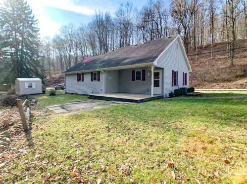 809 California Dr, Coal Center, PA 15423-1107