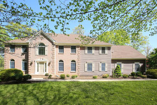 26 Winslow Dr, Martinsville, NJ 08836-2394