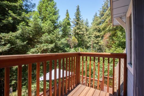 10550 Creekwood Dr, Felton CA  95018-8942 exterior