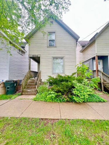 604 Mifflin St, Madison, WI 53703-2341