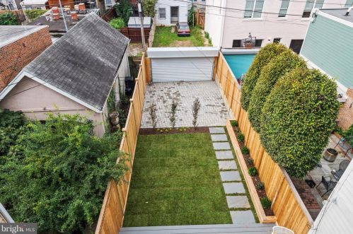 236 11th St, Washington DC  20002-6218 exterior