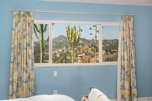 3806 Via Escuda, La Mesa CA 91941-7315 exterior