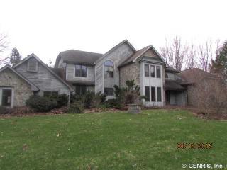 21 Carmas Dr, Rochester, NY 14626-3721