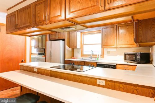 3 Annette Dr, West Enola PA  17025-1802 exterior