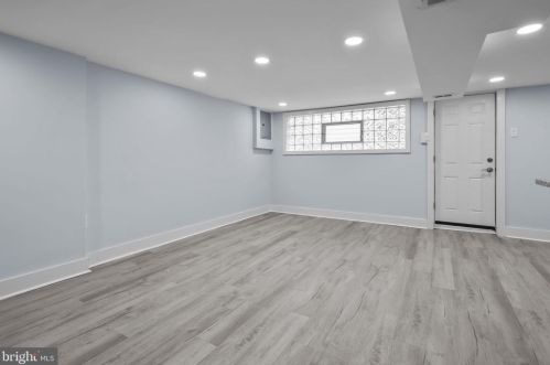 8522 Castor Ave, Philadelphia PA  19152-1208 exterior