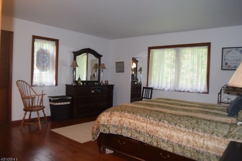 3 Roc Etam Rd, Parsippany NJ  07834-9633 exterior