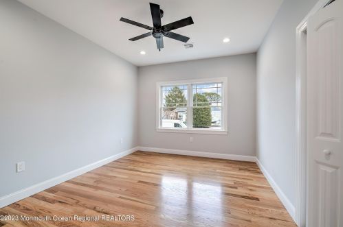 414 Seaward Pl, Lacey NJ  08731-2836 exterior