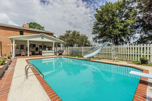 1128 Chert Rock Trl, Wimauma FL  33598-6306 exterior