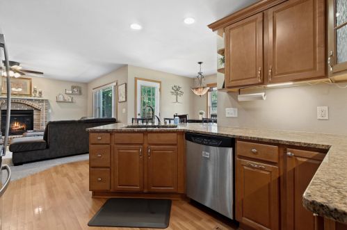 1158 101 St, Kenosha WI 53158-4034 exterior