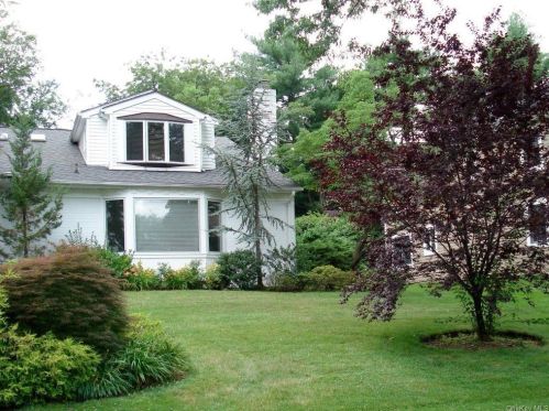 38 Abbey Close, Scarsdale, NY 10583-6852