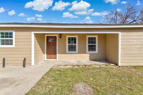 1817 Mccurdy St, Fort Worth, TX 76104-5912