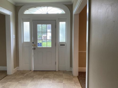 215 Euclid Ave, New Castle, PA 16105-2511