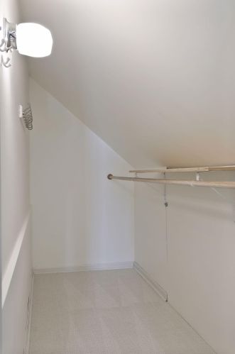 5728 Ewing Ave, Minneapolis MN 55410-2742 exterior