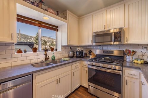 901 Mount Doble Dr, Big Bear City CA  92314-9774 exterior