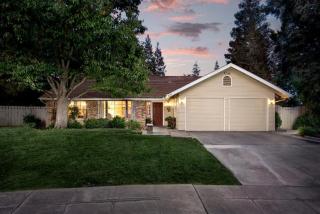 1197 Portland Ave, Fresno, CA 93720-2210