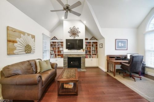 27 Twombly Ct, Morristown NJ  07960-5503 exterior