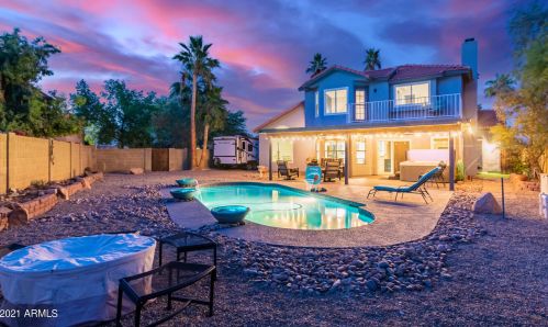 1925 Behrend Dr, Phoenix AZ  85024-1242 exterior