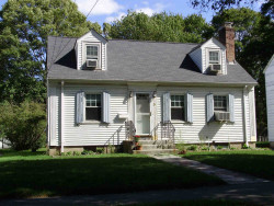 24 Freeman St, Newton, MA 02466-1206