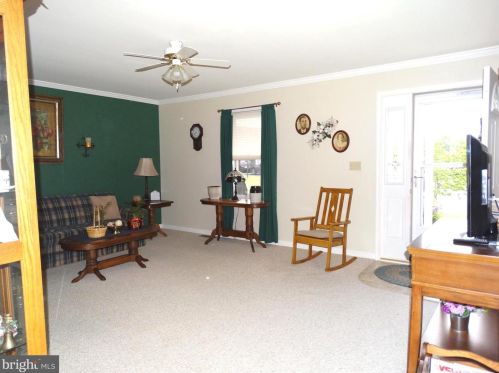 21 Holly Ct, Lees Cross Roads PA  17257-8749 exterior