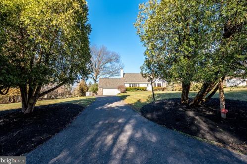 2645 Hedrick Rd, Harleysville, PA 19438-3104